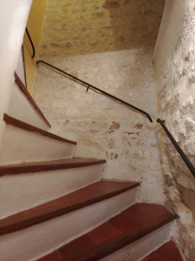 Charmante maison arlésienne à l'ombre des Arènes, de 2 à 5p Esterno foto